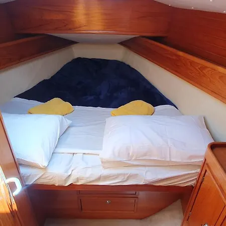 Coriandre 2 - Dormir Sur Un Grand Voilier 9 Personnes By Nuits Au Port La Rochelle  Exterior foto